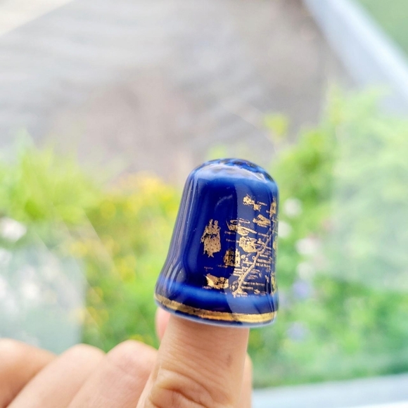 Vintage Alcossebre Navy Blue & Gold Map Thimble - Picture 5 of 8